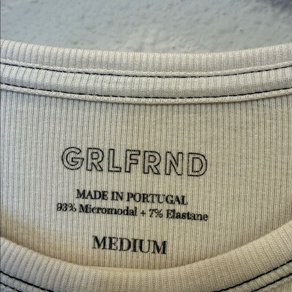GRLFRND Cream Cropped Tee with Black Contrast Stitching | Medium - Picture 2 of 5